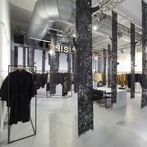 Trade fairs and showrooms: what to expect this season?